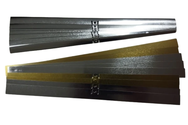 Calendários, gravação laser, fresa, vinis, telas, outdoor, postais, impressão offset, impressão digital, baralho cartas